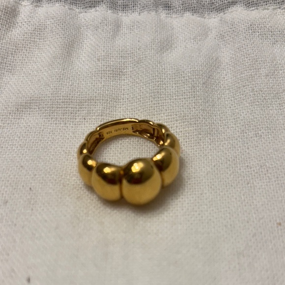 Mejuri Puffy Charlotte Ring - Picture 2 of 3